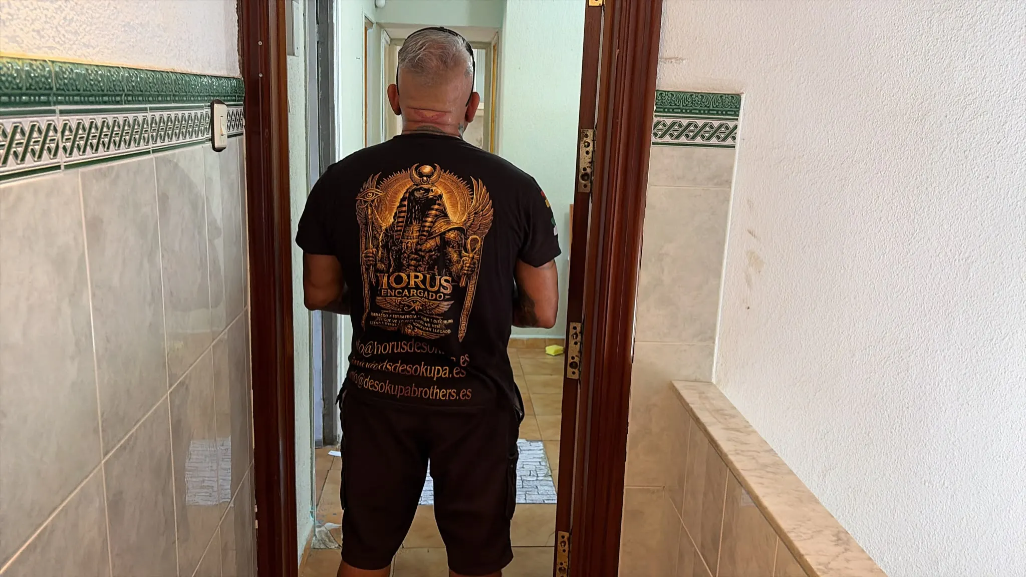 Mediador de Horus Desokupa tras haber recuperado una vivienda okupada en Huelva